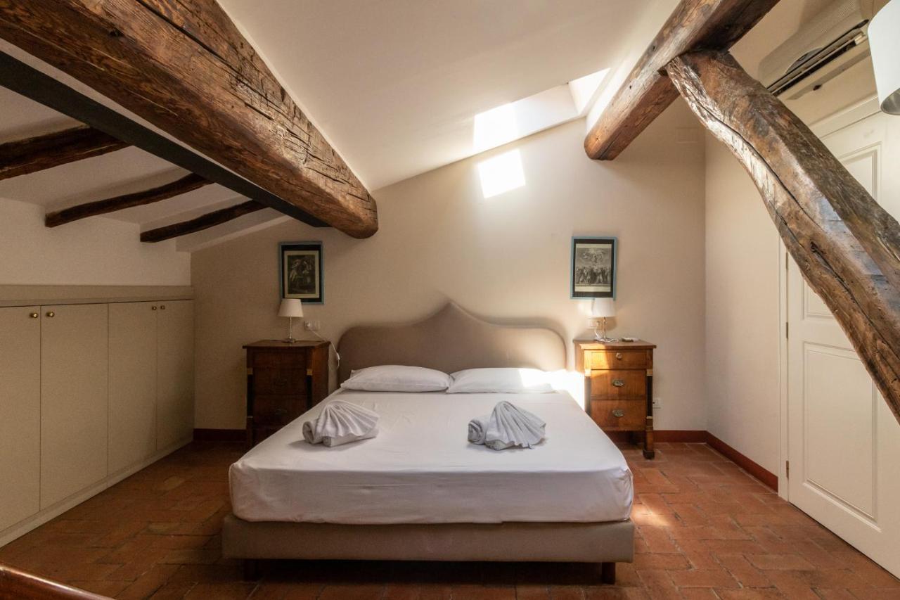 Casa Isolani Charms Rooms Santo Stefano Bolonia Exterior foto