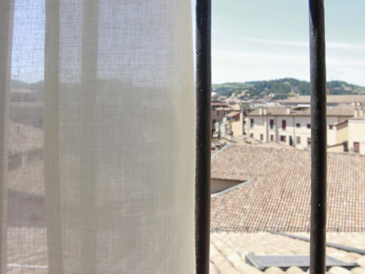 Casa Isolani Charms Rooms Santo Stefano Bolonia Exterior foto